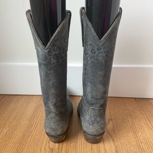 Old Gringo boots in perfect conditions used only a couple of times size 61/2 B